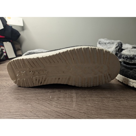 Hey Dude Wendy Fold Women's 6 Gray Faux Fur Lined Slip On Loafer Shoes - Picture 7 of 13